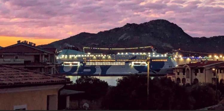 Casa Sofia Vista Porto Leilighet Olbia Eksteriør bilde